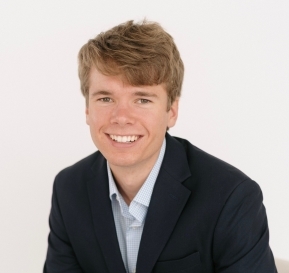 Justin Headshot